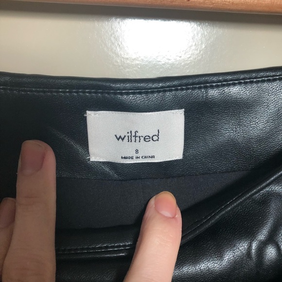 ARITZIA WILFRED Harlequin vegan leather ruched skirt, SZ 8 (fits like a 6) - Picture 5 of 6